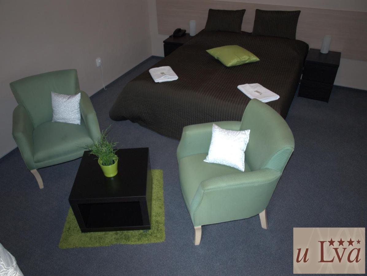 Hotel U Lva Bílina Dış mekan fotoğraf