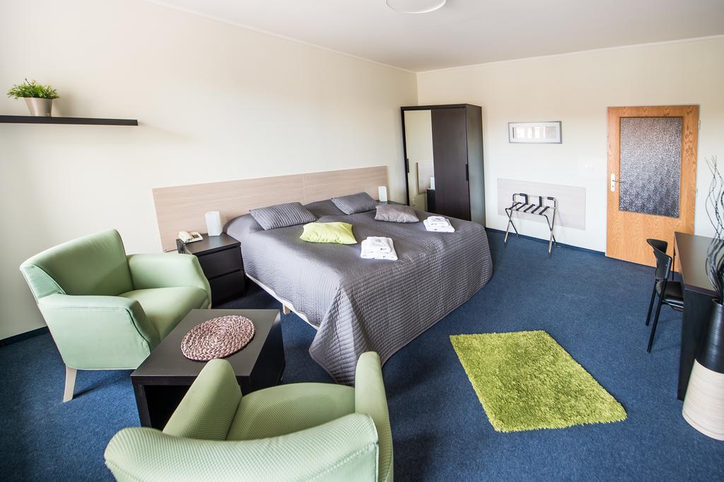 Hotel U Lva Bílina Dış mekan fotoğraf